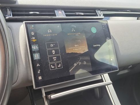 Used 2025 Land Rover Range Rover Velar Dynamic SE AWD/4WD image 32