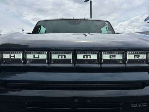 New 2025 GMC Hummer EV 2X w/ LPO, Dark Essentials Package image 31