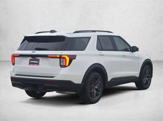 New 2026 Ford Explorer ST-Line video 2