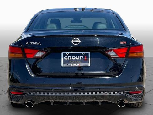 Used 2024 Nissan Altima 2.5 SR FWD image 5
