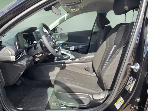 New 2025 Hyundai Elantra Blue image 12