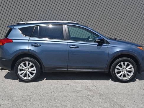 Used 2014 Toyota RAV4 Limited w/ Technology Package AWD/4WD image 4