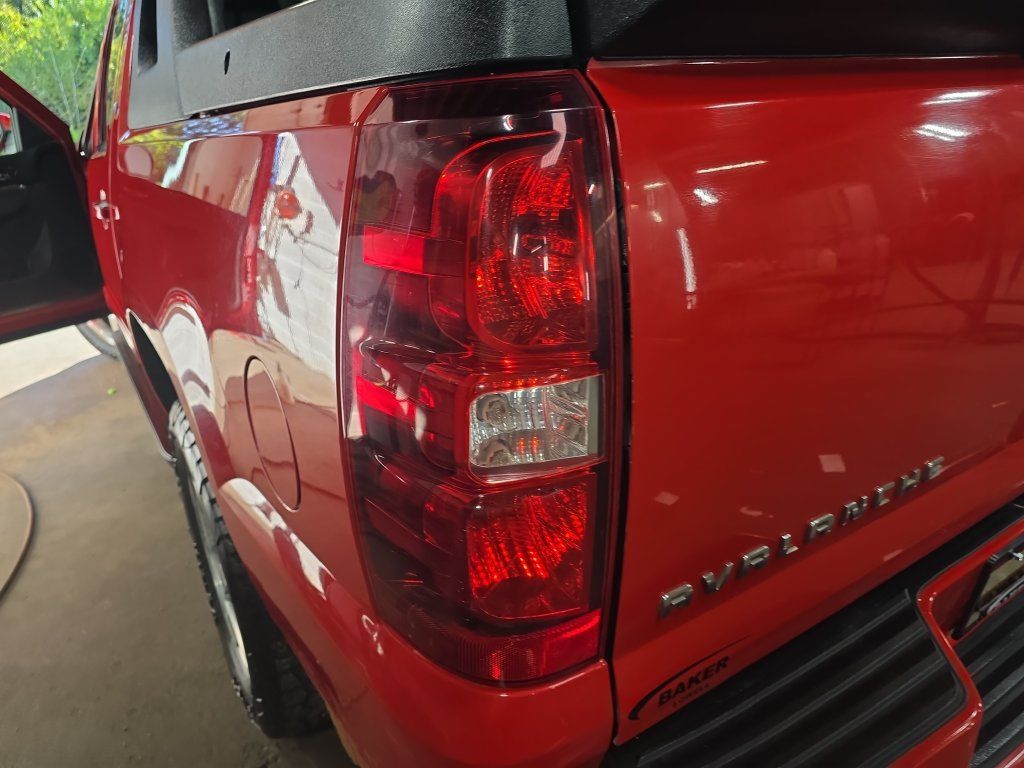 Used 2011 Chevrolet Avalanche LT AWD/4WD image 34