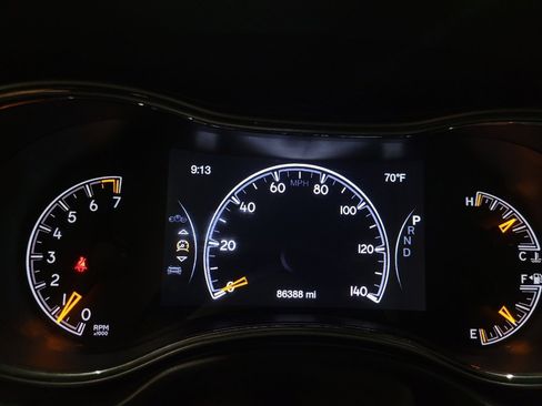 Used 2019 Jeep Grand Cherokee Limited image 23