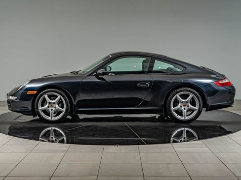 Used 2005 Porsche 911 Carrera RWD image 2