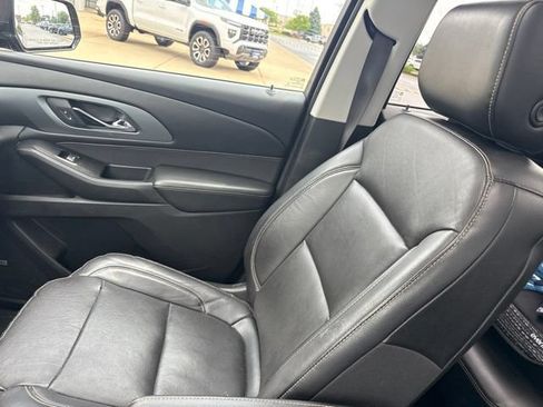 Used 2018 Chevrolet Traverse Premier AWD/4WD image 5