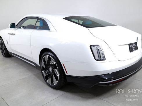 New 2025 Rolls-Royce Spectre w/ Spectre Enhancement Package AWD/4WD image 8