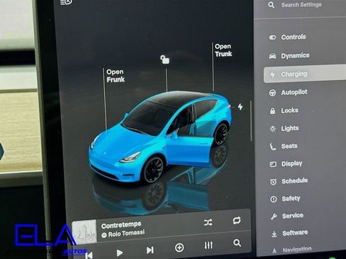 Used 2023 Tesla Model Y Long Range image 16