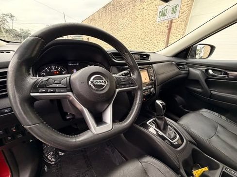 Used 2017 Nissan Rogue SL w/ SL Premium Package AWD/4WD image 16