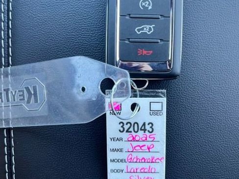 New 2025 Jeep Grand Cherokee L Altitude image 29