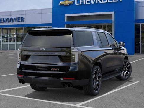 New 2026 Chevrolet Suburban RST w/ RST Capability Package AWD/4WD image 28