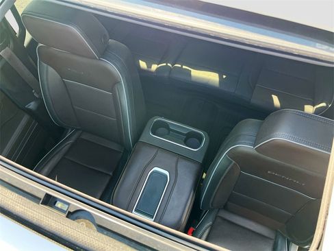 Used 2022 GMC Sierra 1500 Denali w/ Technology Package image 23