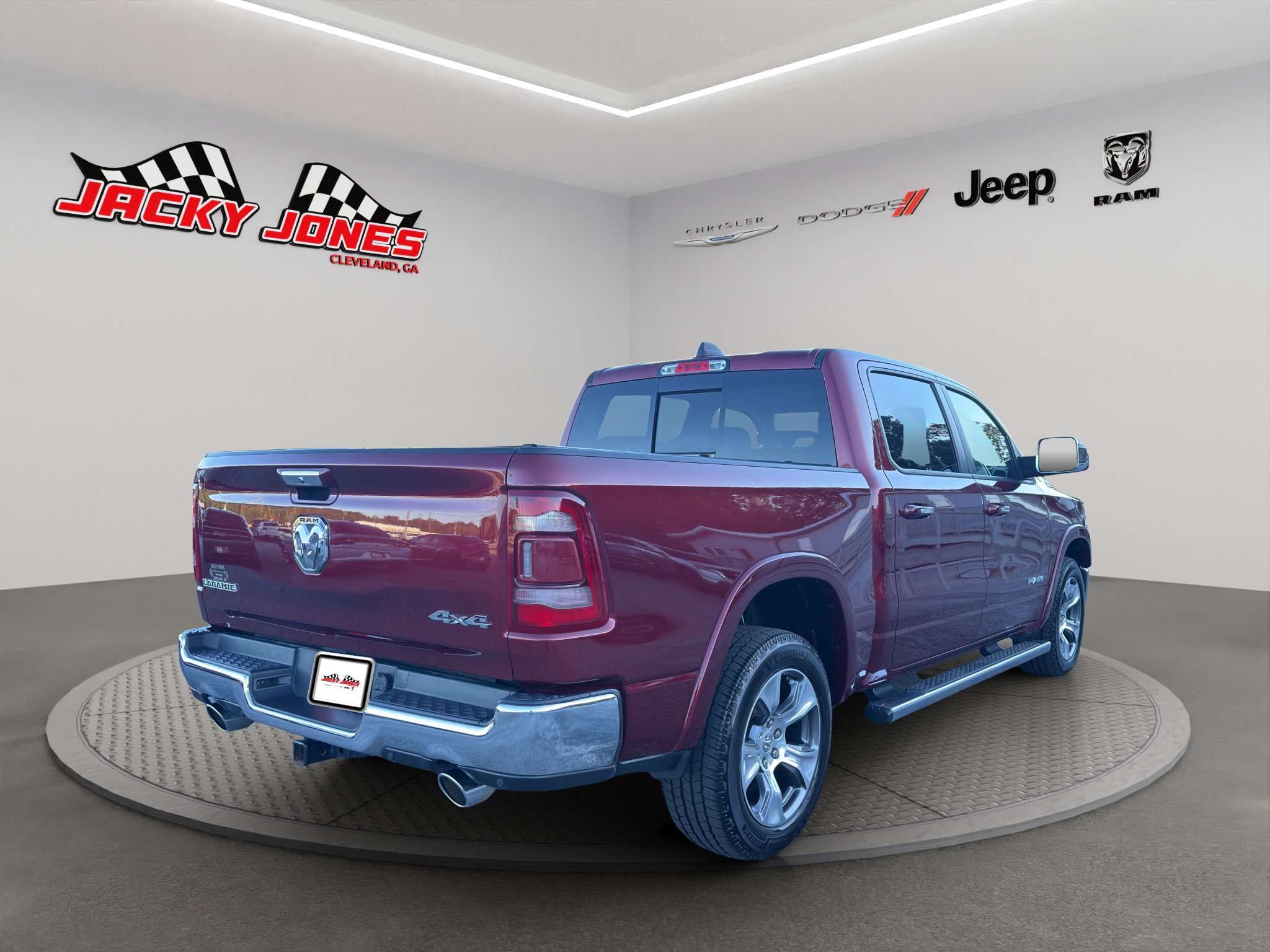 Used 2020 RAM 1500 Laramie AWD/4WD image 9