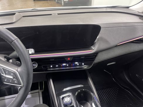 Used 2024 Buick Envision Sport Touring image 30