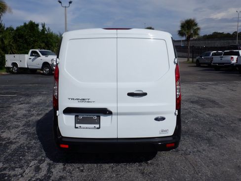 Used 2022 Ford Transit Connect XL FWD image 4