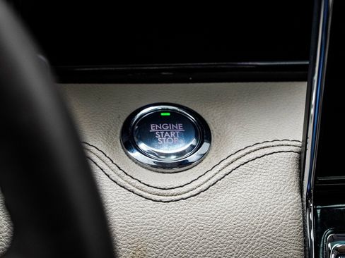 Used 2024 Lincoln Navigator Reserve w/ Monochromatic Package image 21