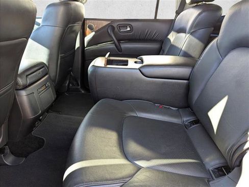 Used 2022 Nissan Armada SL w/ Captain's Chairs Package image 18