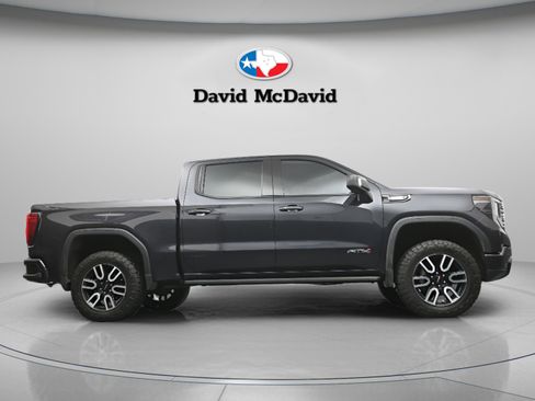 Used 2022 GMC Sierra 1500 AT4 w/ AT4 Premium Package AWD/4WD image 34