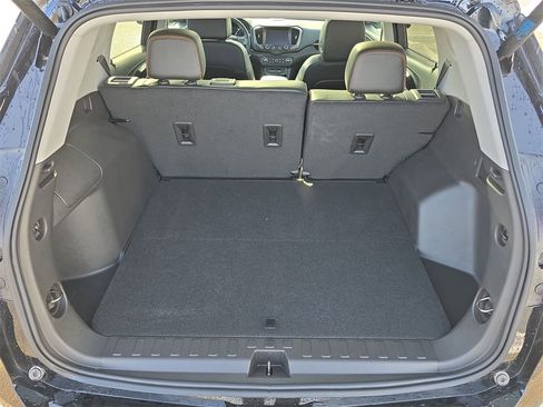 Used 2024 GMC Terrain AT4 w/ Infotainment Package II image 27