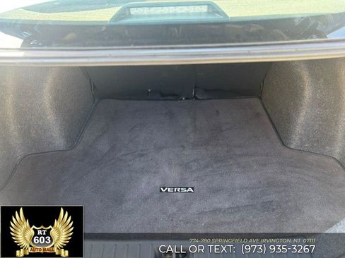 Used 2025 Nissan Versa SV FWD image 7