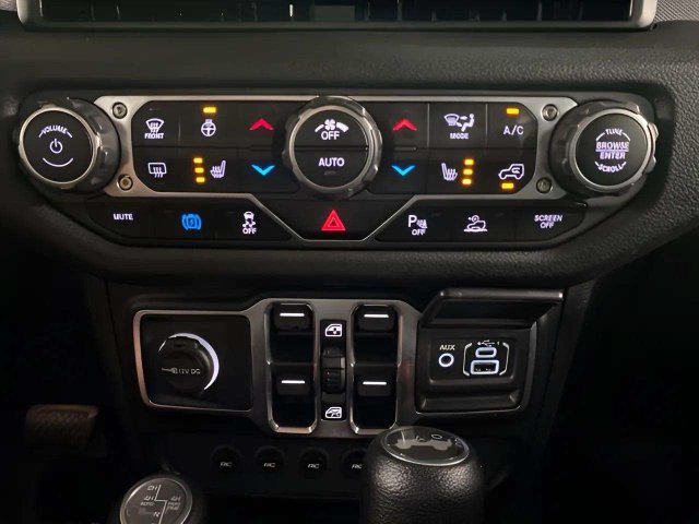 Used 2024 Jeep Wrangler Unlimited w/ Convenience Group AWD/4WD image 49