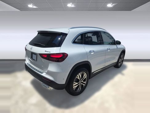 New 2025 Mercedes-Benz GLA 250 4MATIC image 8