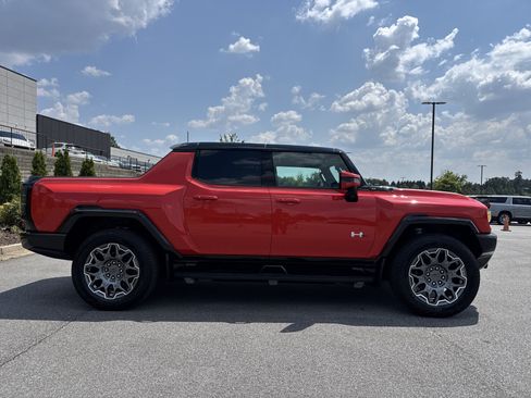 Used 2025 GMC Hummer EV 3X AWD/4WD image 11