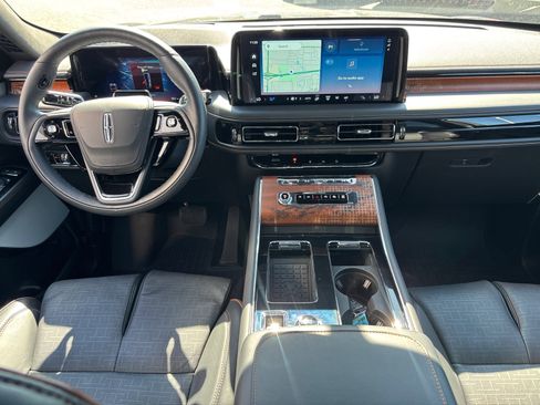 New 2025 Lincoln Aviator Black Label image 30