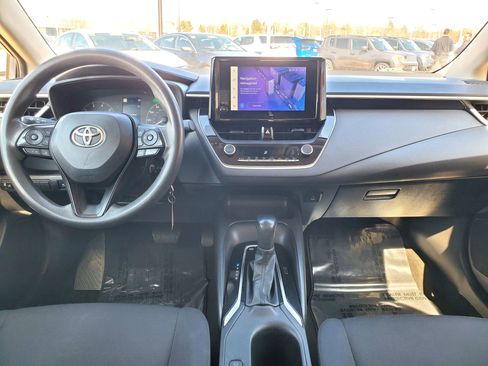 Used 2023 Toyota Corolla LE FWD image 8