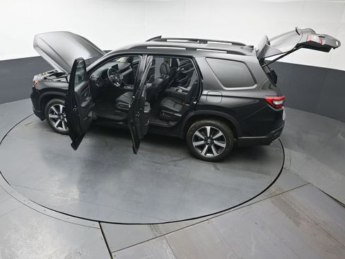 Used 2023 Honda Pilot Touring image 46