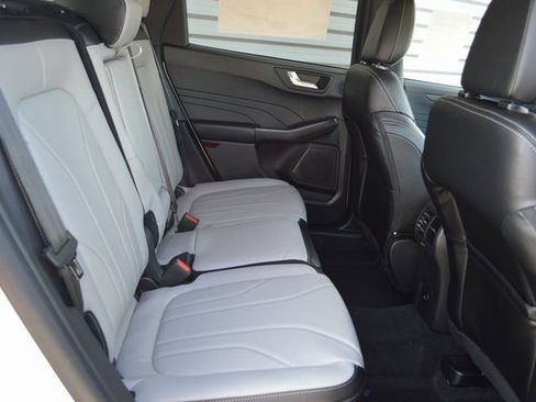 New 2026 Ford Escape Platinum w/ Premium Technology Package AWD/4WD image 31