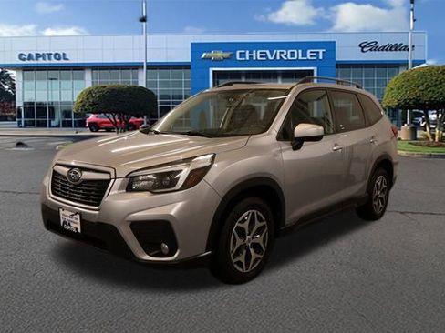 Used 2021 Subaru Forester Premium image 7