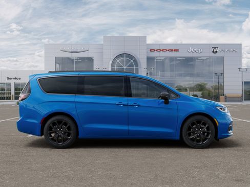 New 2026 Chrysler Pacifica Select image 21