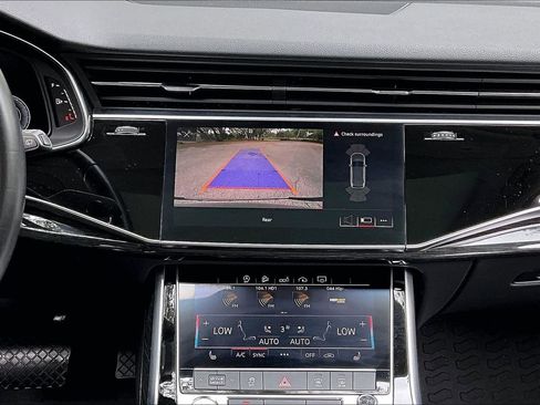 Used 2020 Audi Q7 2.0T Premium w/ Convenience Package image 9
