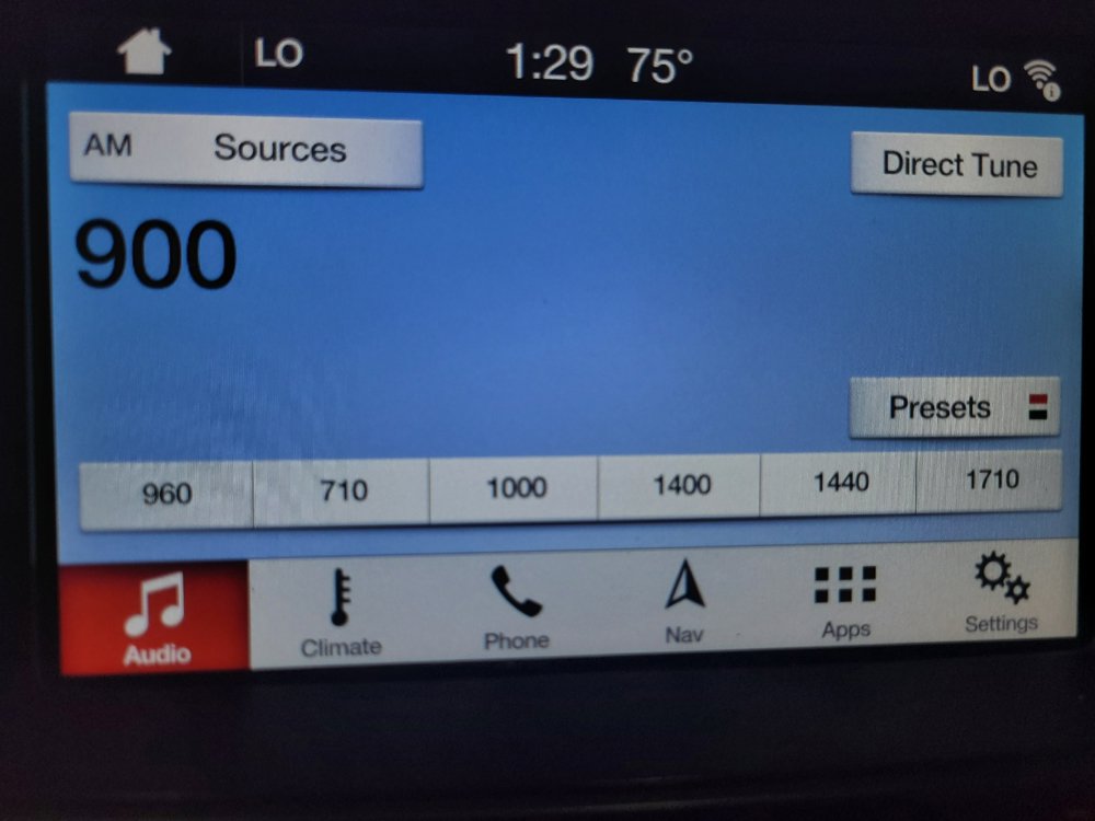 Used 2019 Ford Explorer XLT w/ Equipment Group 202A AWD/4WD image 25