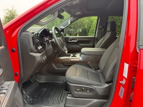 Used 2024 Chevrolet Silverado 3500 LT w/ Convenience Package AWD/4WD image 11
