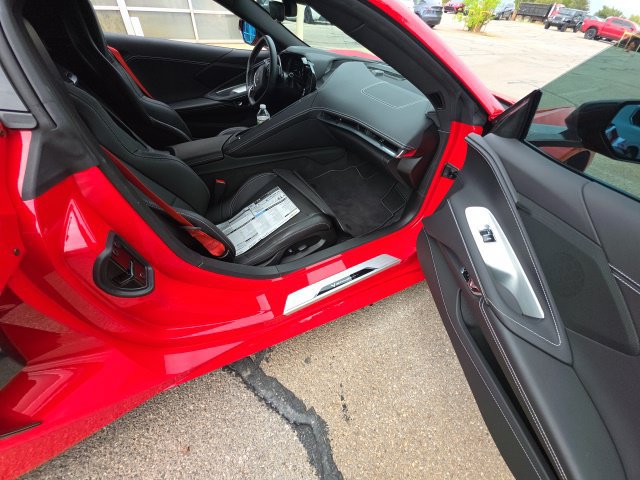 Used 2024 Chevrolet Corvette Stingray Coupe w/ 1LT RWD image 39