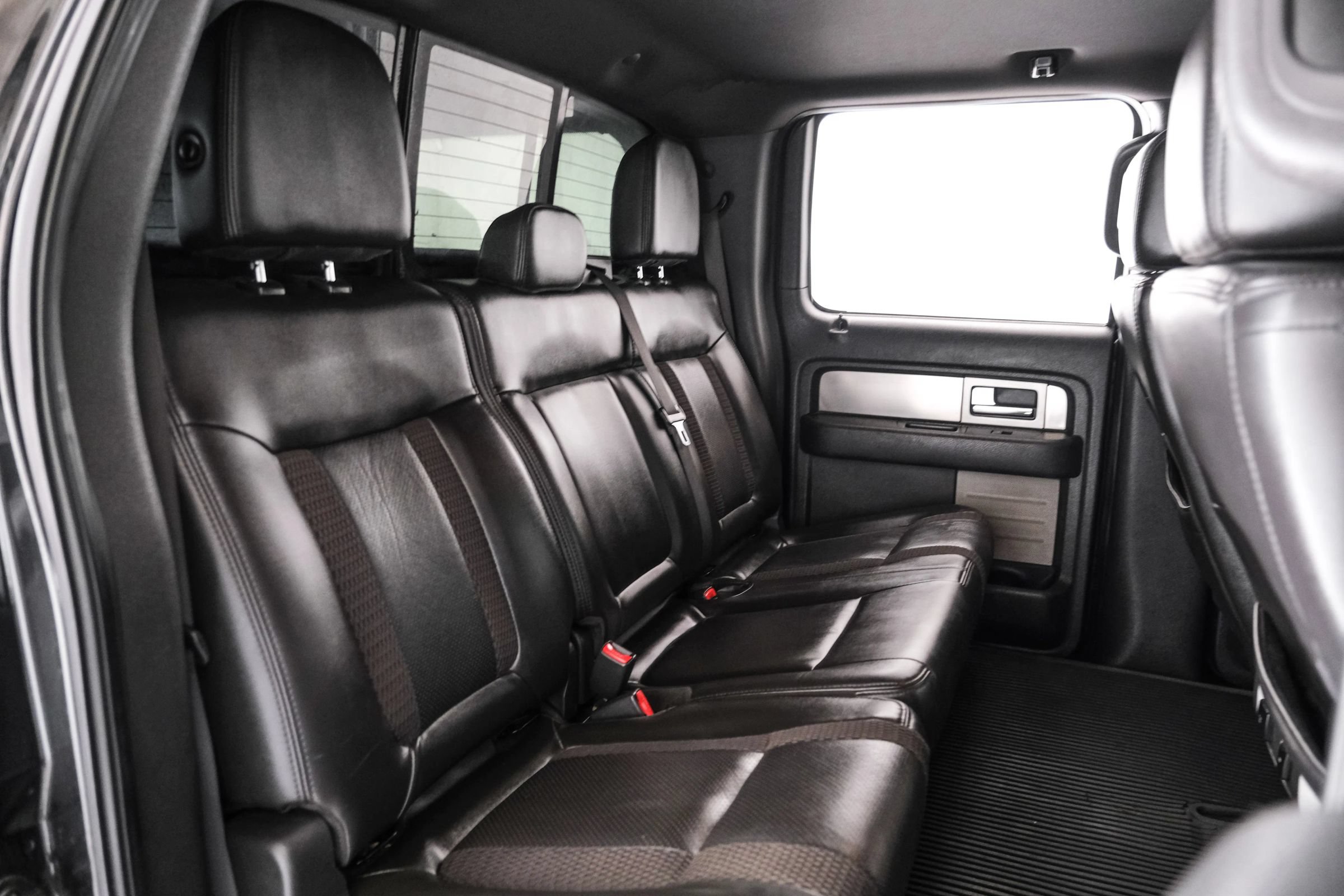 Used 2014 Ford F150 Raptor w/ Equipment Group 801A Luxury AWD/4WD image 38