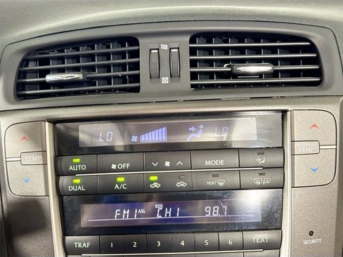 Used 2013 Lexus IS 250C image 16