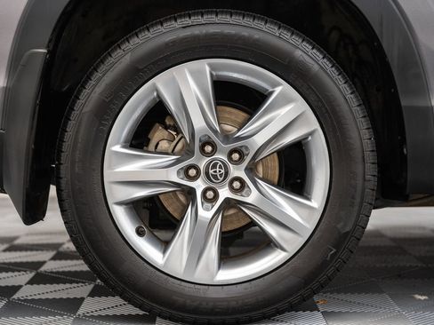 Used 2016 Toyota Highlander Limited Platinum AWD/4WD image 19
