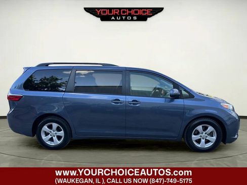 Used 2017 Toyota Sienna LE FWD image 6
