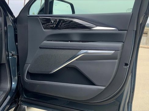 New 2025 Cadillac Escalade IQ Sport 1 image 33
