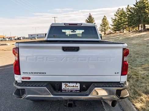 Used 2023 Chevrolet Silverado 2500 LT w/ Convenience Package image 6