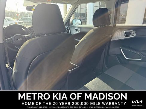 Used 2021 Kia Soul LX image 20