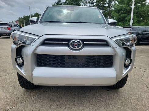 Certified 2020 Toyota 4Runner SR5 RWD image 10