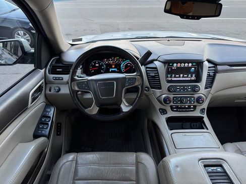 Used 2018 GMC Yukon Denali w/ Denali Ultimate Package RWD image 31