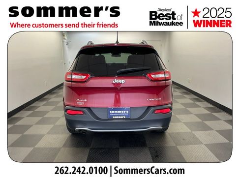 Used 2016 Jeep Cherokee Limited AWD/4WD image 4
