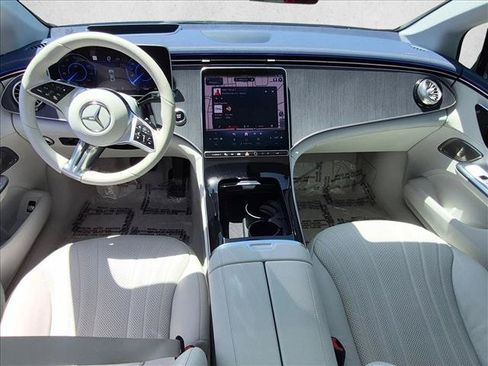 Certified 2023 Mercedes-Benz EQE 500 4MATIC Sedan image 19
