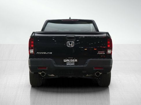 Used 2023 Honda Ridgeline Sport image 4