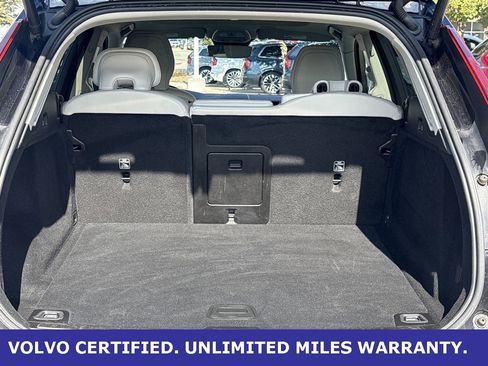 Certified 2023 Volvo XC60 B5 Plus w/ Climate Package image 36